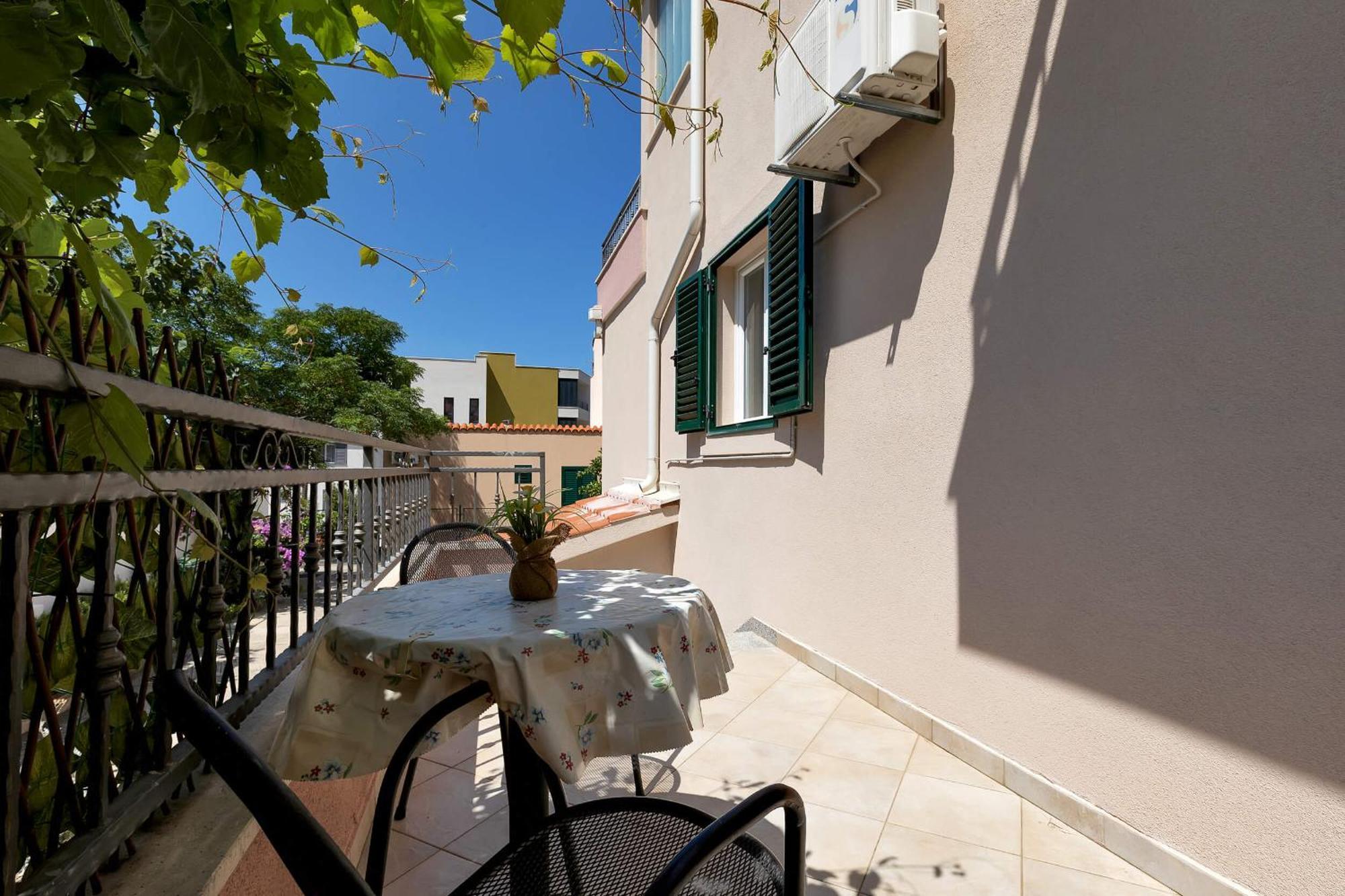Spectrum Studios Makarska Exterior photo